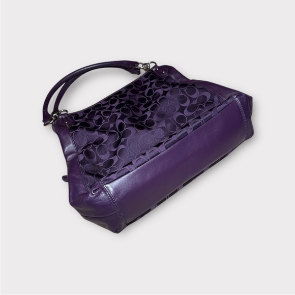 EUC Coach Colette Purple Signature Hobo Bag - Picture 3 of 7